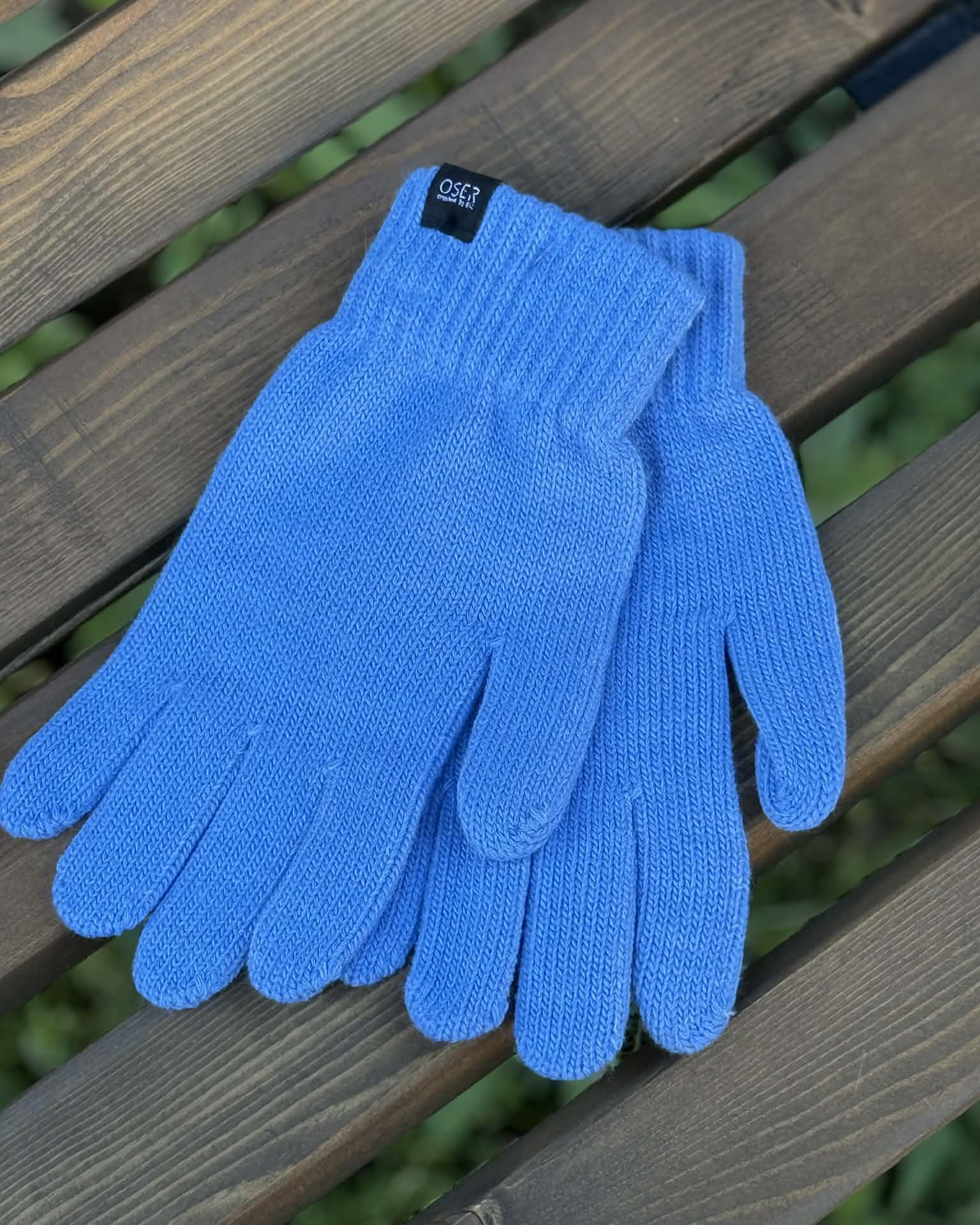 Blue Gloves Oser